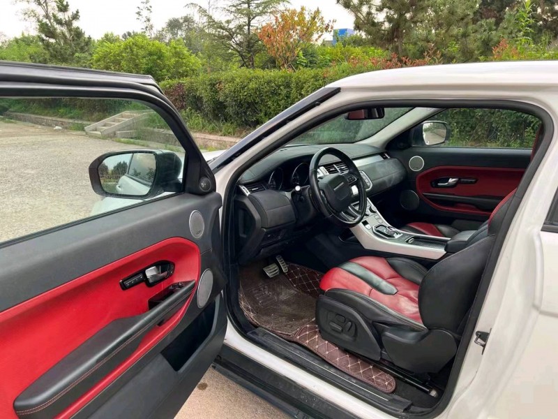 青岛14年路虎极光4