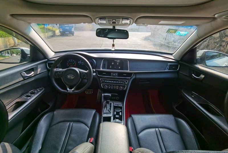 东莞17年起亚K58