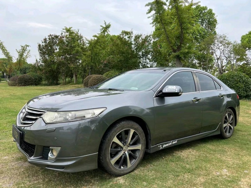 泰州09年本田思铂睿2