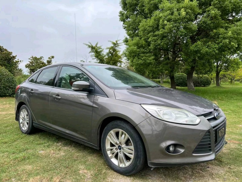 泰州15年福特福克斯7