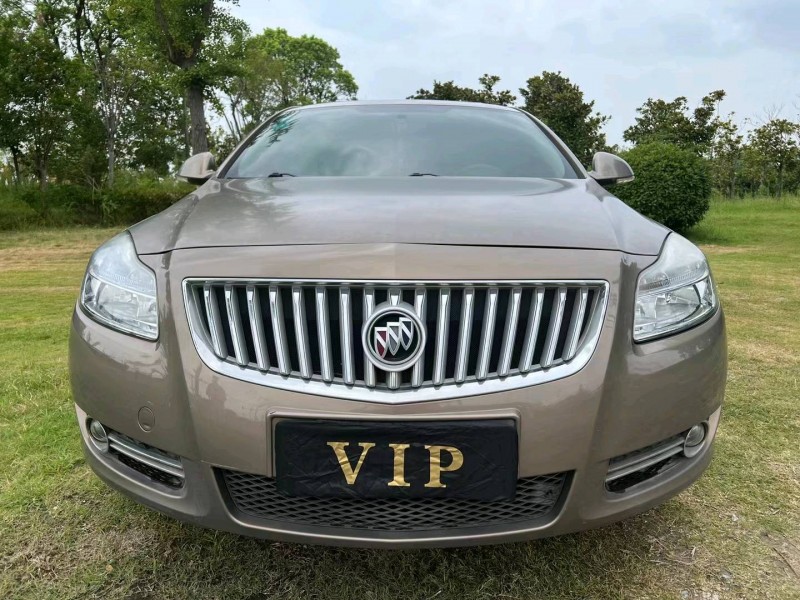 泰州12年别克君威1