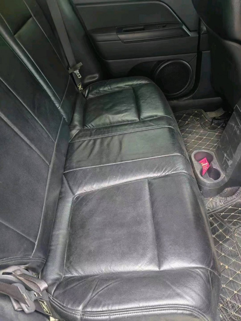 枣庄12年Jeep指南者6