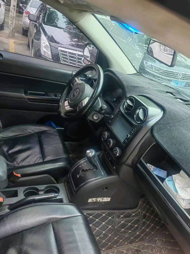 枣庄12年Jeep指南者8