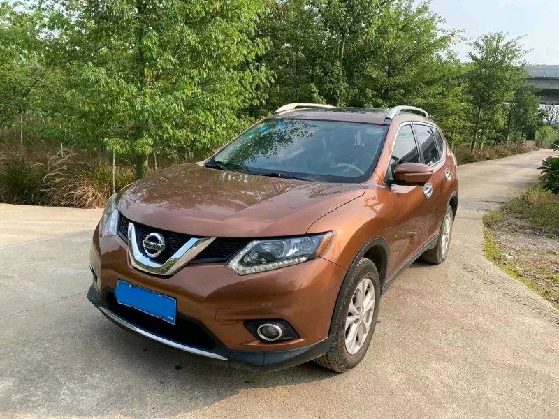 佛山14年日產奇駿6