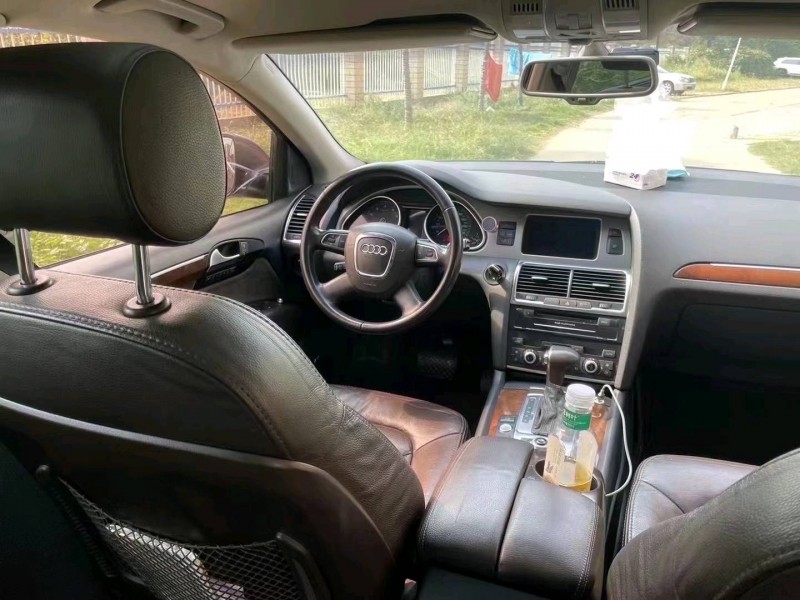 北京11年奥迪Q73