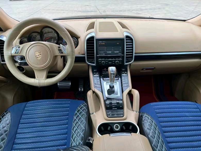 盐城13年保时捷卡宴6