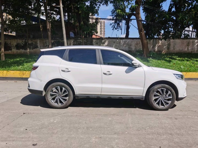 东莞21年吉利远景X64