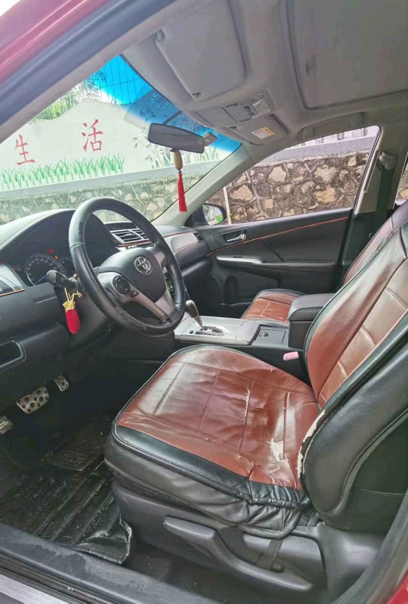 东莞13年丰田凯美瑞6
