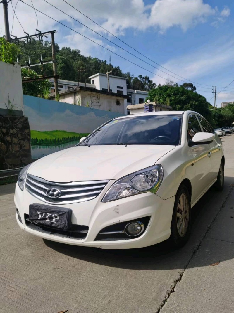 东莞18年现代悦动2