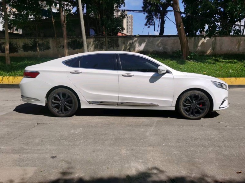 东莞18年吉利博瑞4