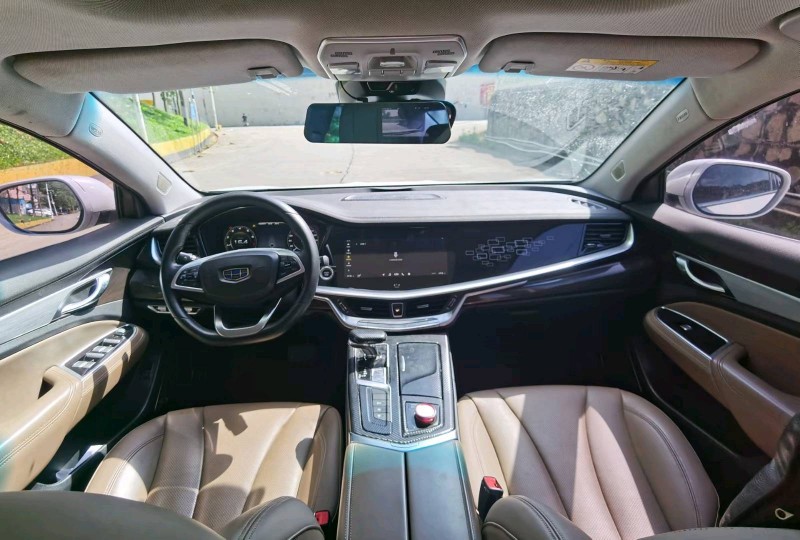 东莞18年吉利博瑞7