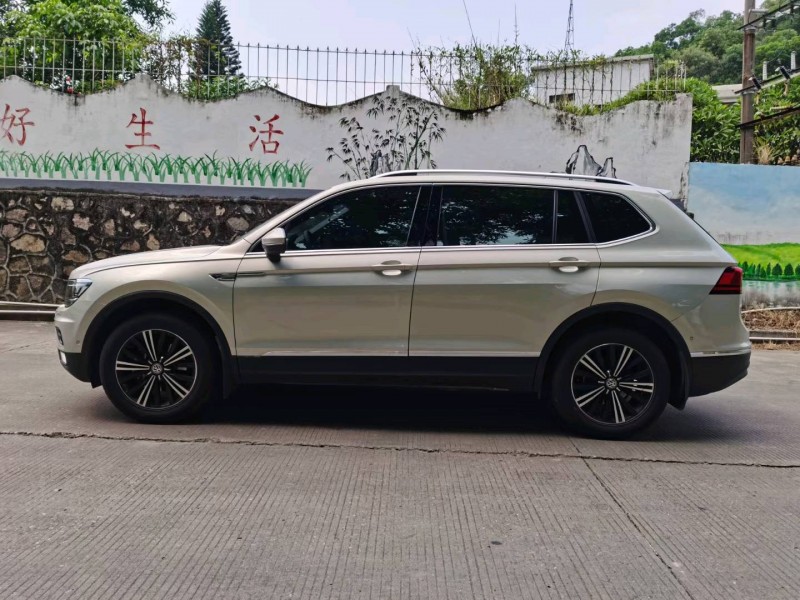 东莞17年大众途观4