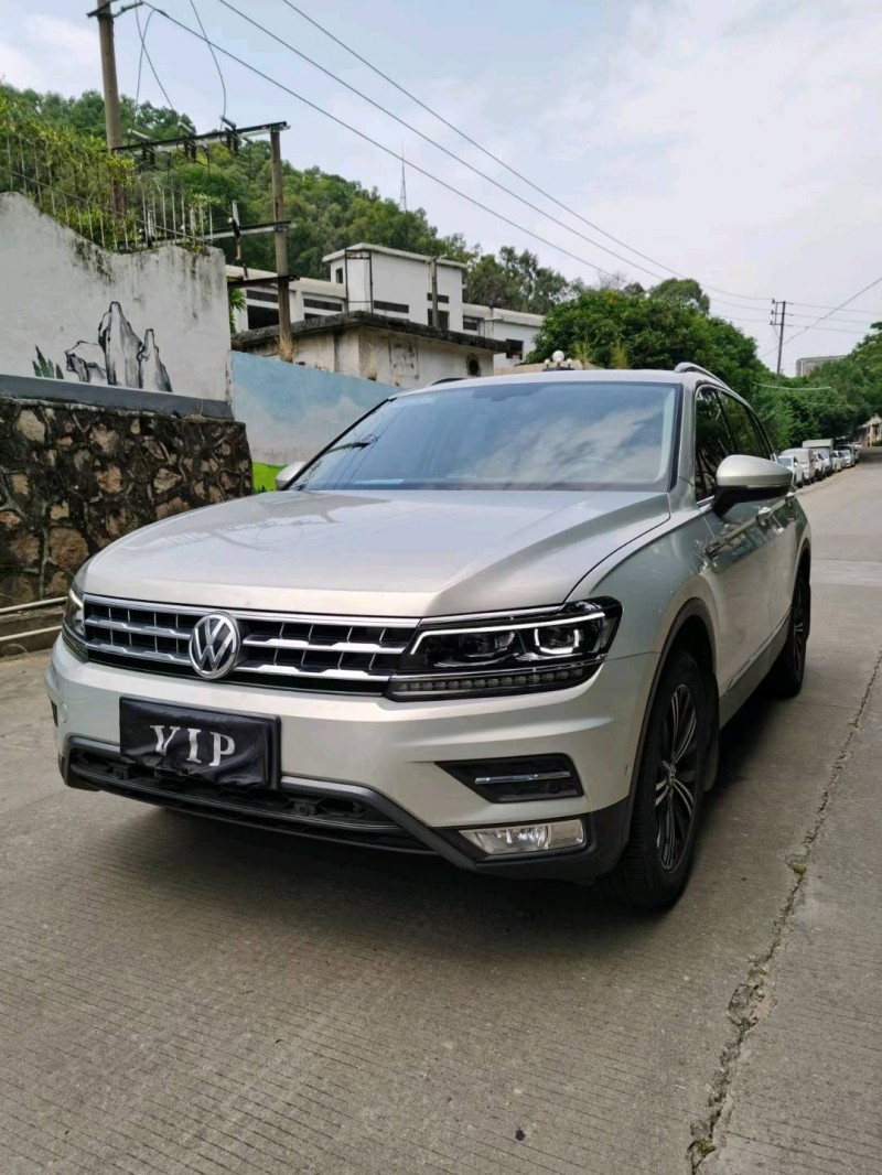 东莞17年大众途观3