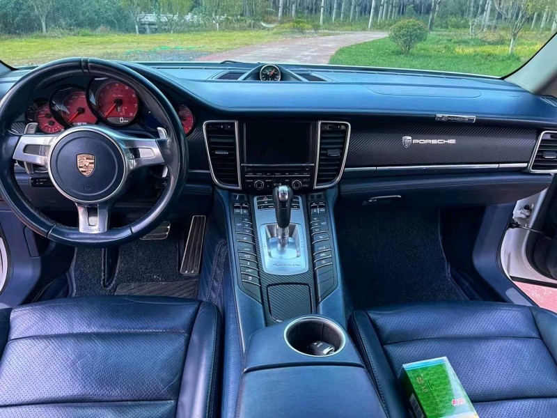 潍坊12年保时捷帕拉梅拉6