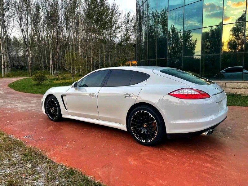 潍坊12年保时捷帕拉梅拉8