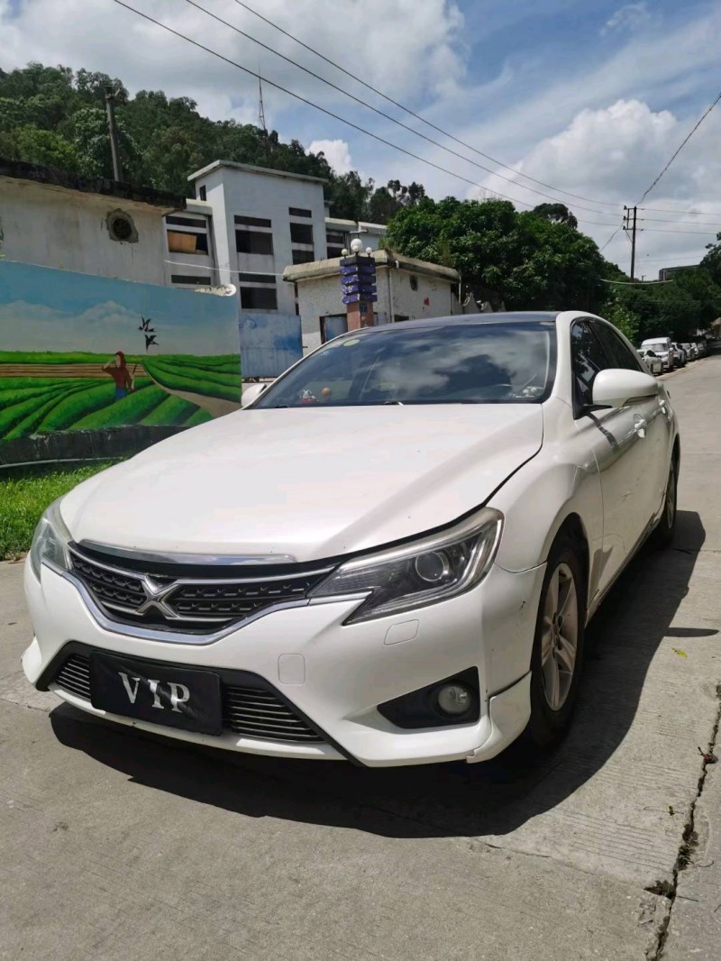 东莞14年丰田锐志2