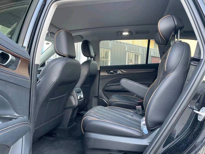 济宁22年福特领裕4