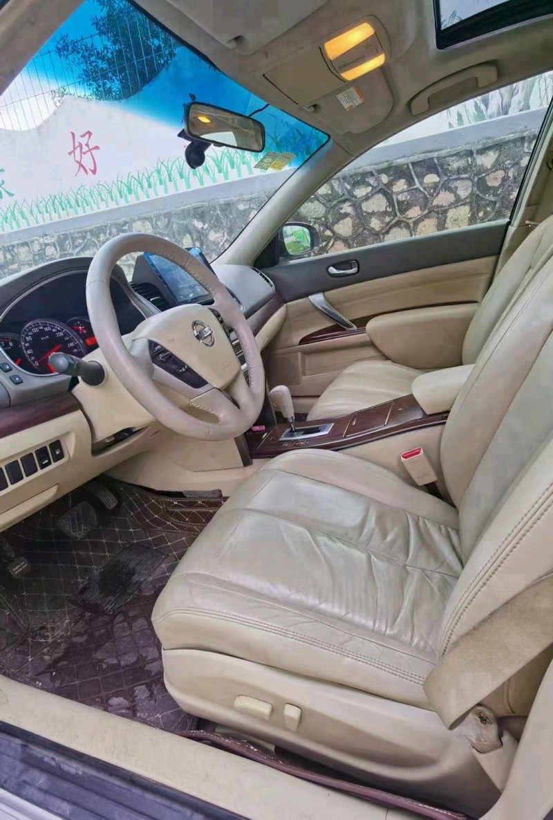 东莞10年日产天籁5