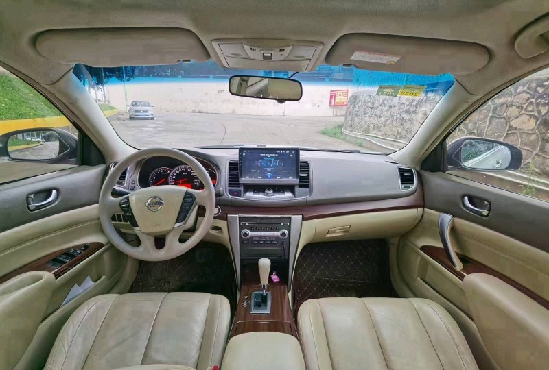 东莞10年日产天籁7