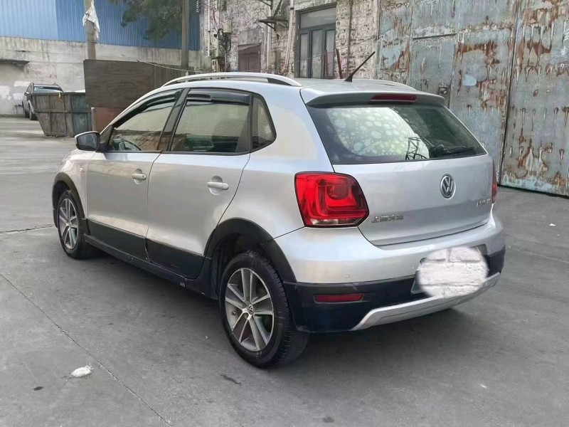 广州12年大众polo6