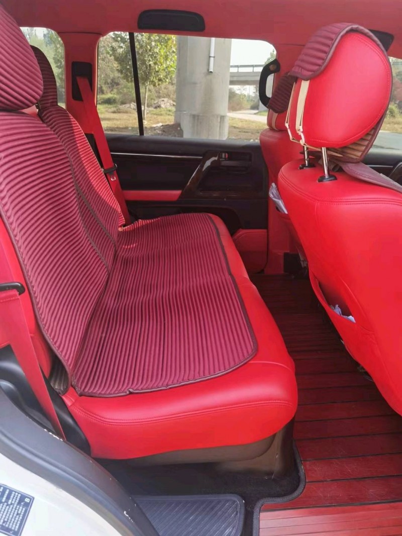 保定17年丰田兰德酷路泽7