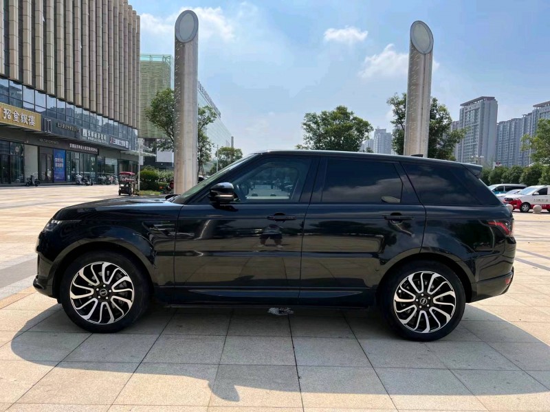 枣庄19年路虎揽胜运动9