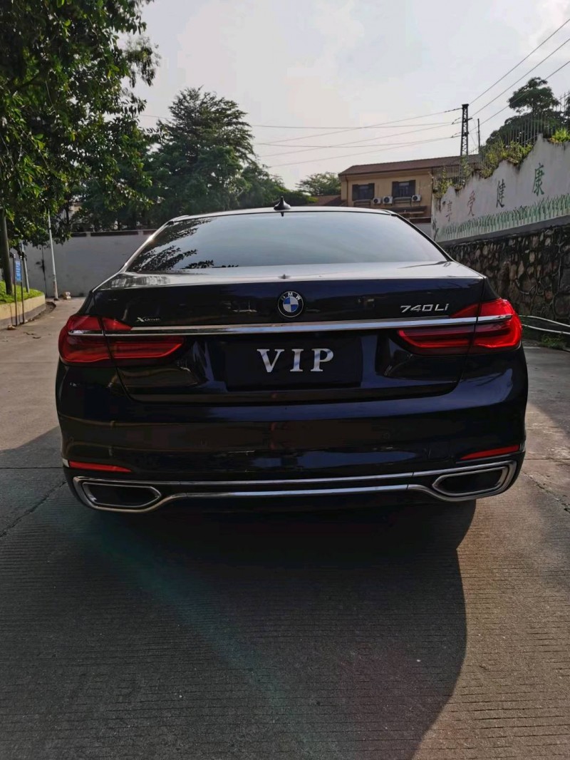 东莞17年宝马7系9