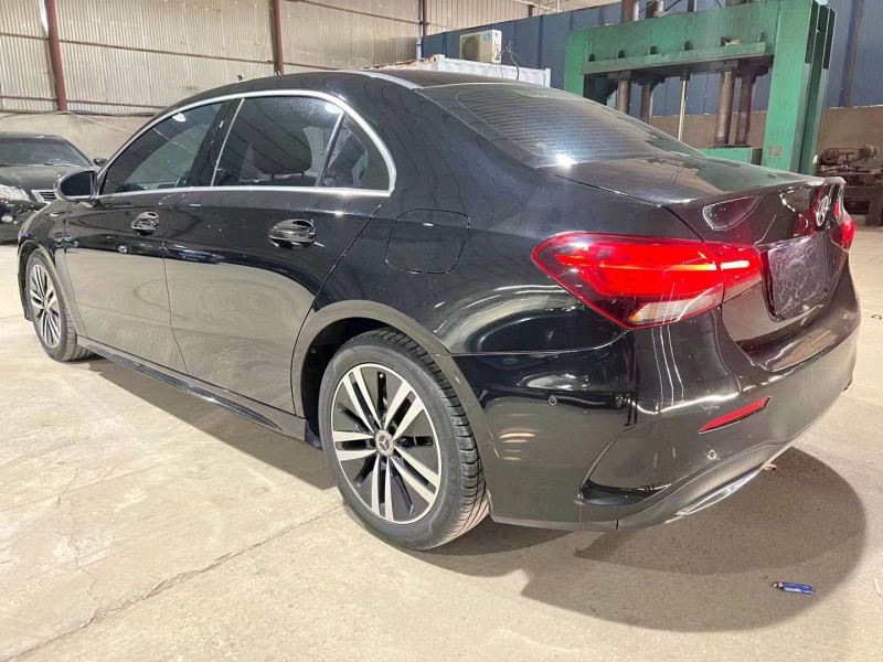 石家庄19年奔驰A2