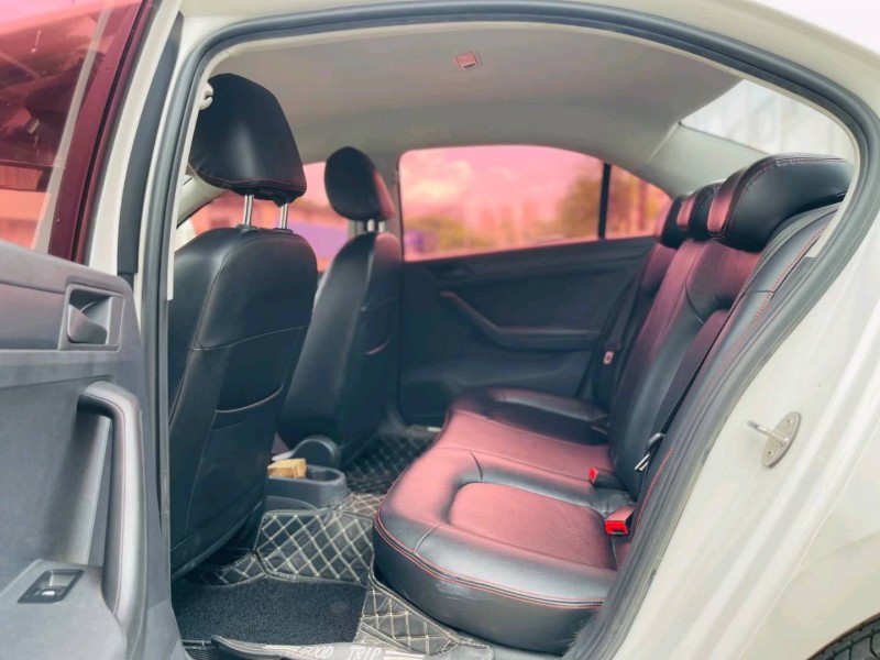 东莞18年大众捷达4