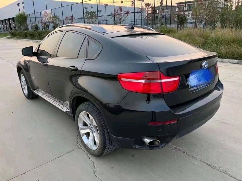 济宁09年宝马X66