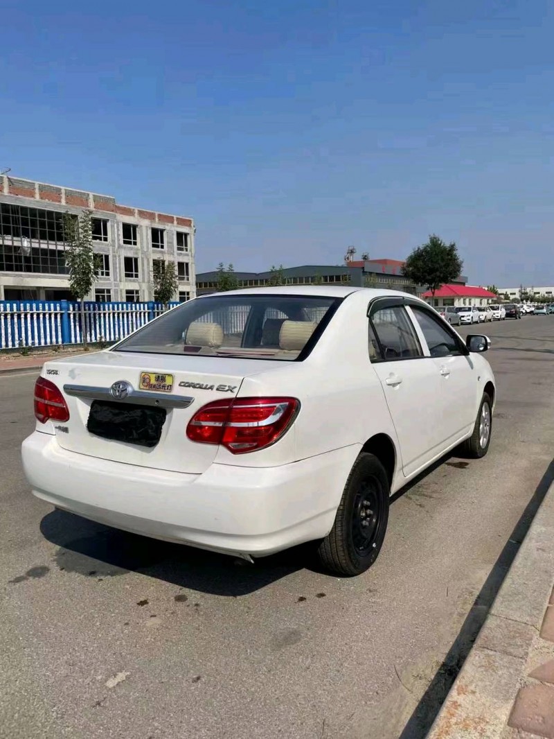 潍坊15年丰田花冠8