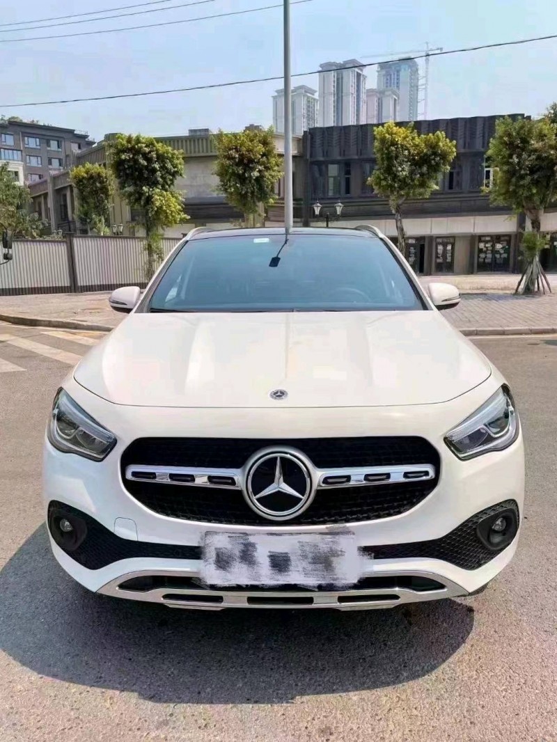 重庆21年奔驰GLA1