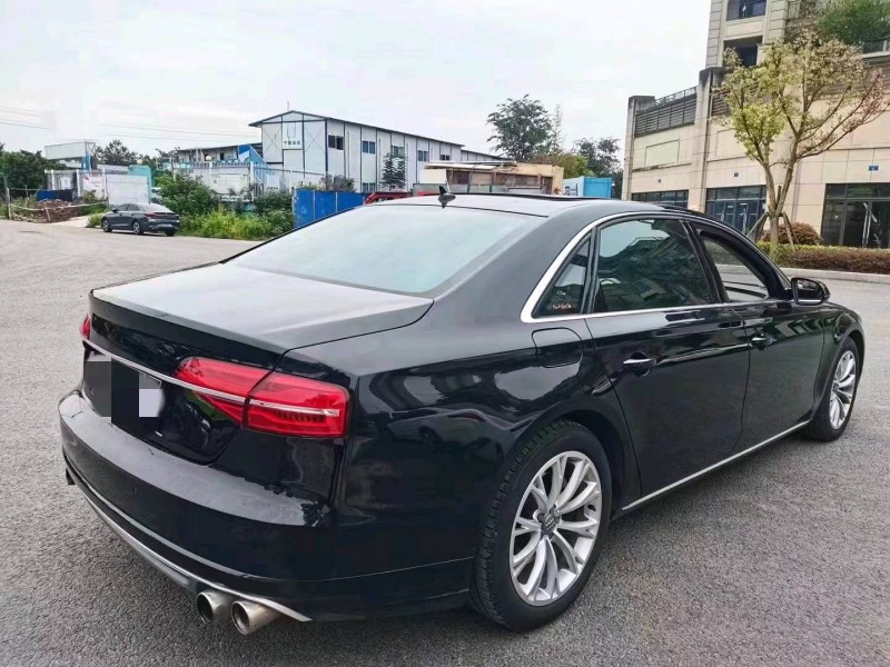 重庆14年奥迪A8L2