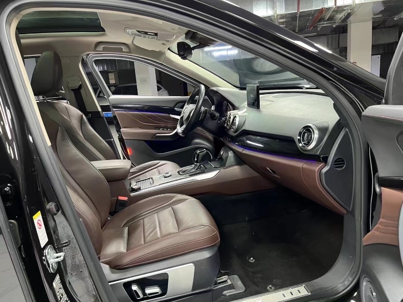 成都18年長城汽車WEY VV77