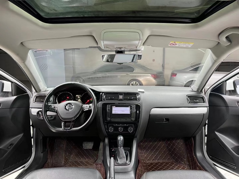 成都19年大众速腾5