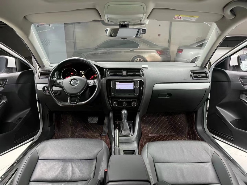 成都19年大众速腾6