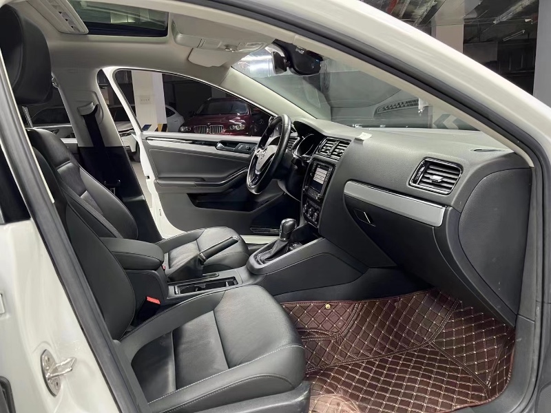 成都19年大众速腾8