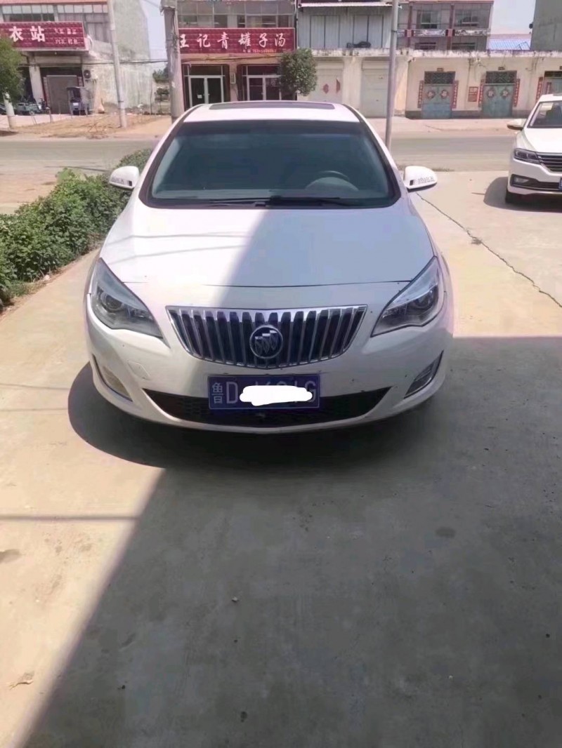 北京13年别克英朗1