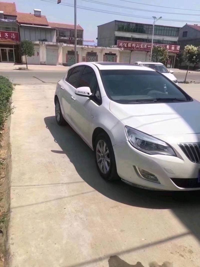 北京13年别克英朗3