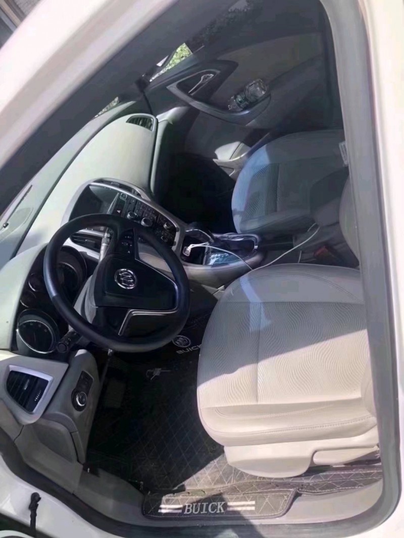 北京13年别克英朗9