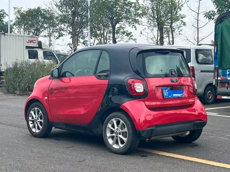 东莞17年奔驰smart7