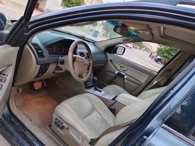 北京09年沃尔沃XC904