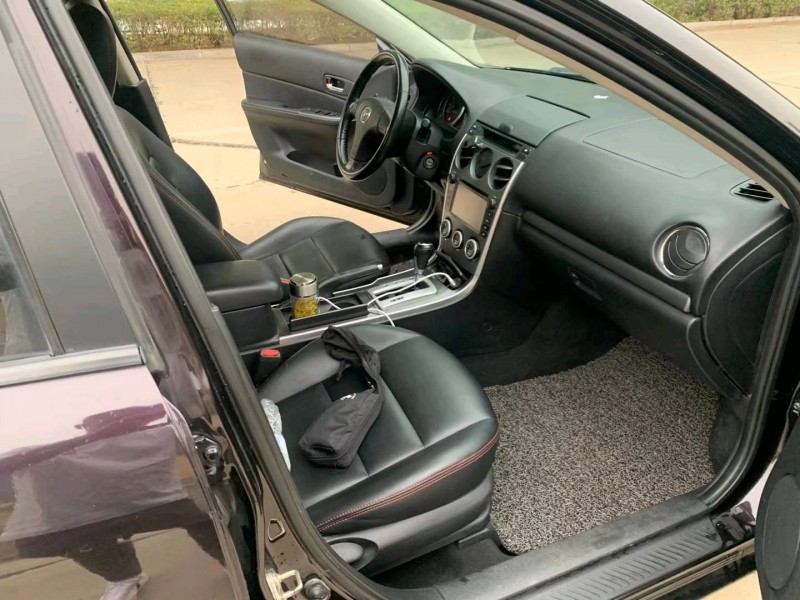 北京15年马自达64