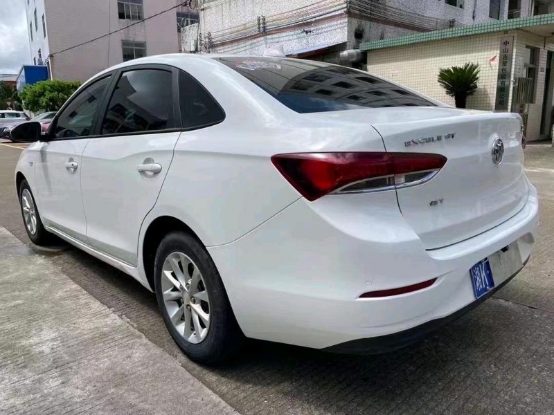 中山18年别克英朗6