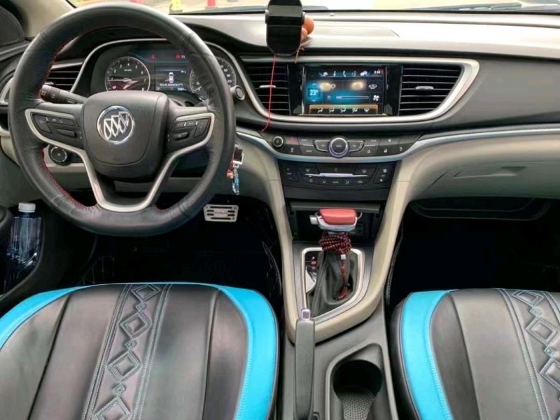 中山19年别克英朗8