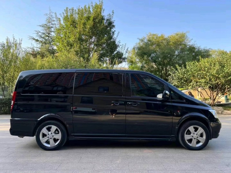 邢台16年奔驰唯雅诺3