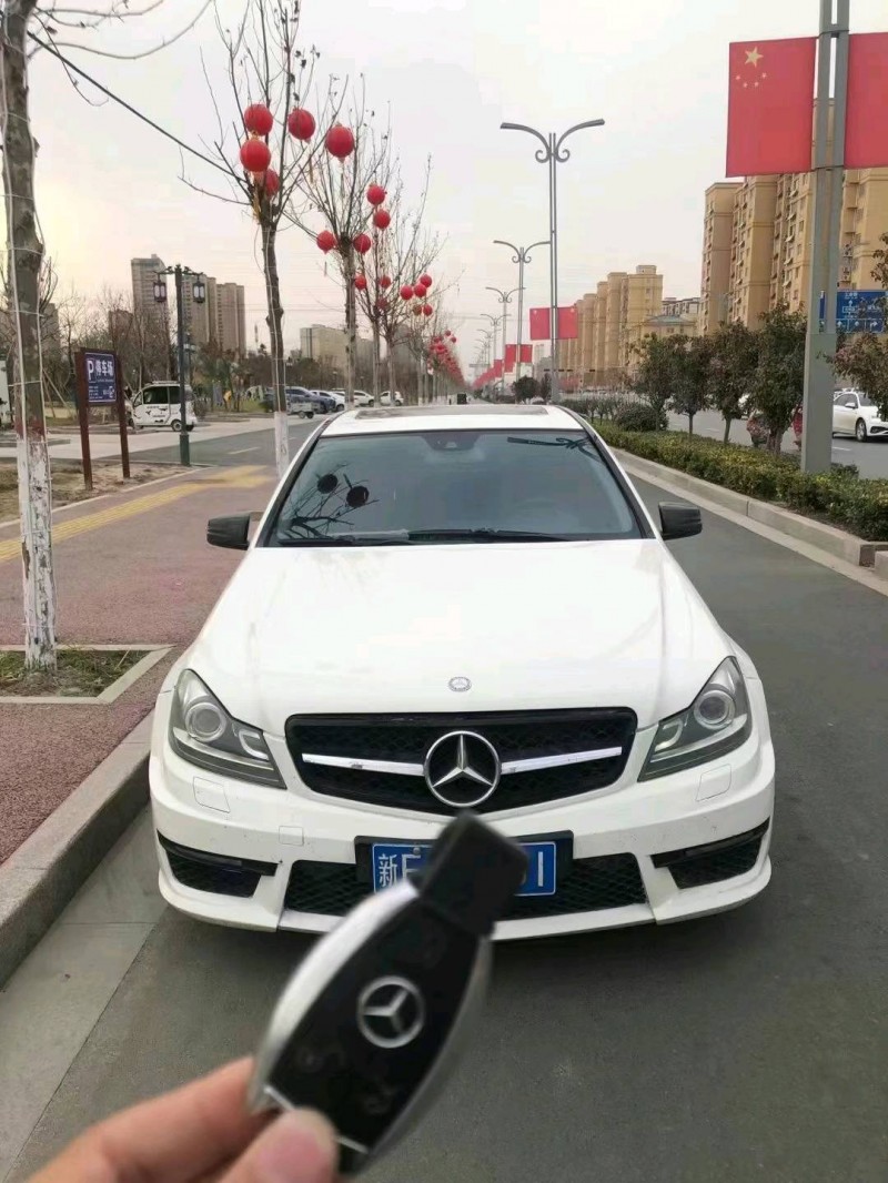 东营13年奔驰C1