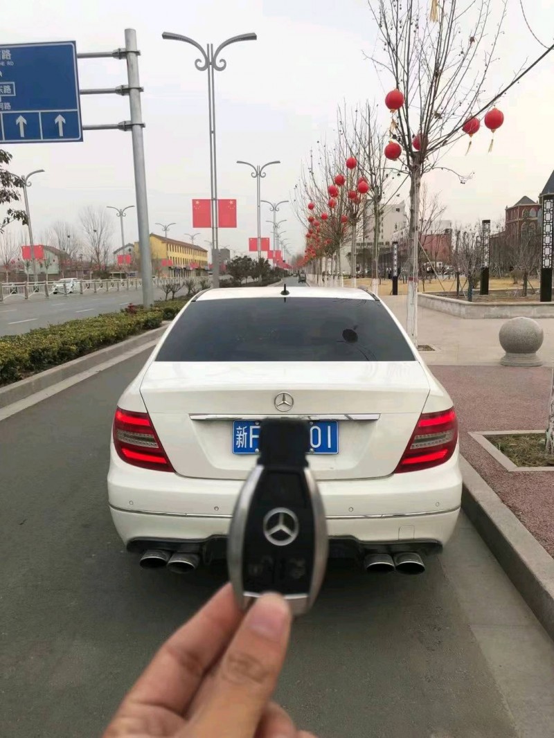 东营13年奔驰C6