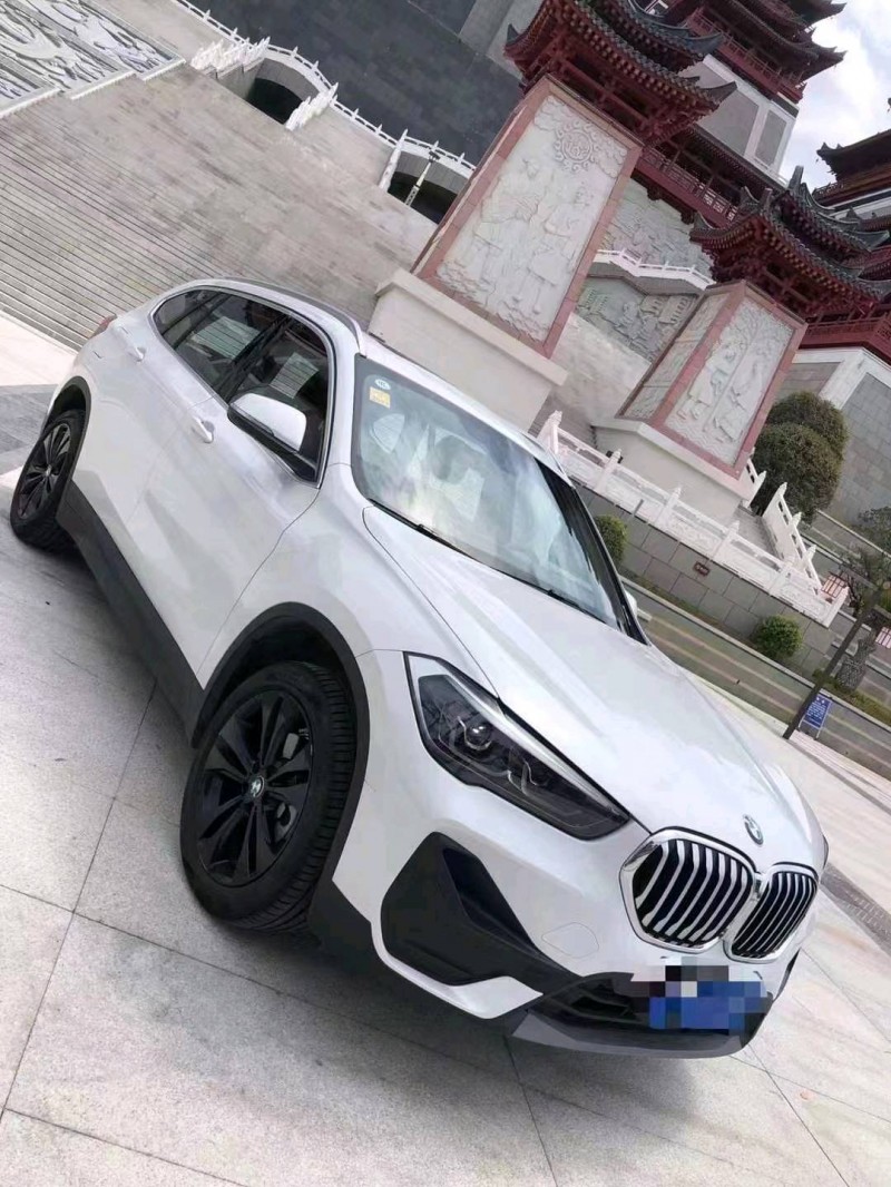 成都21年宝马X15