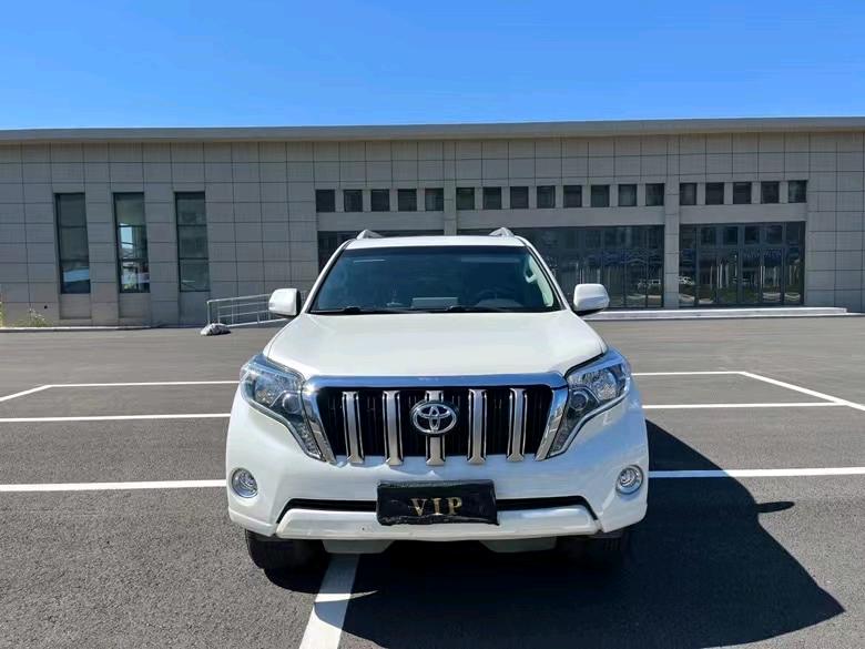 盐城17年丰田普拉多9